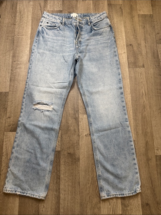 H&M Denim - H&M Women’s Relaxed Light Blue Distressed Jeans. Size 12